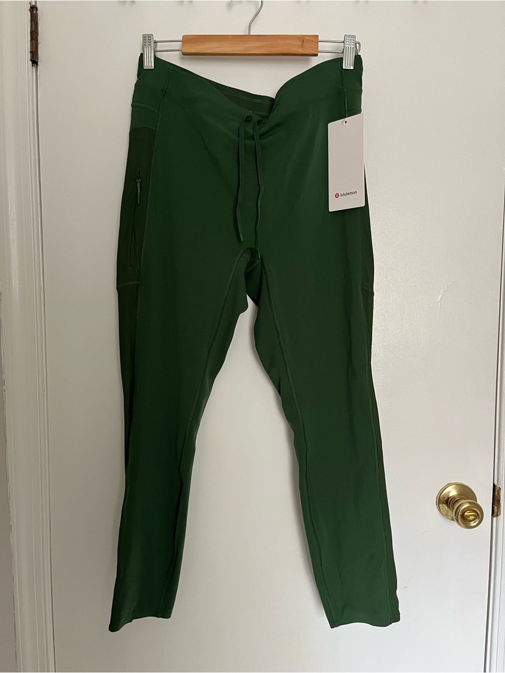 NWT Lululemon No Line HR Run Tight Size 12 Kelly Green